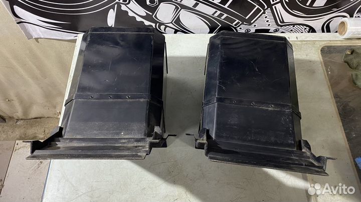 Ящик задний для лыж Mercedes Benz W220