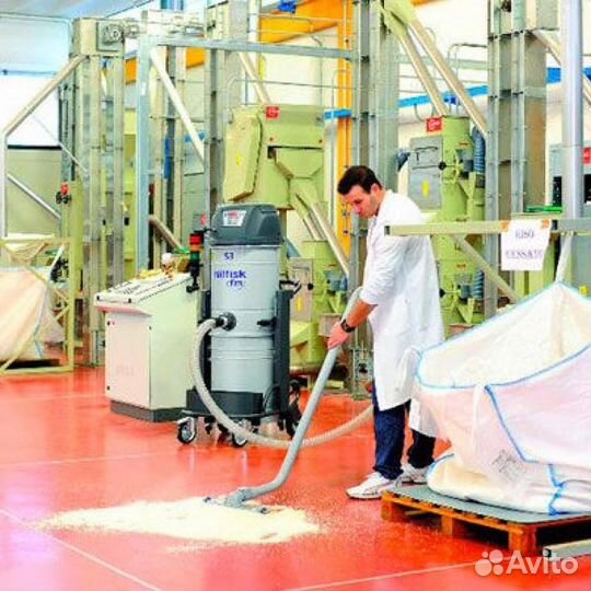 Промышленный пылесос Nilfisk S3B возм с оператором