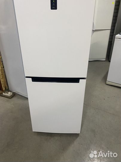 Холодильник Indesit No Frost 2.камеры