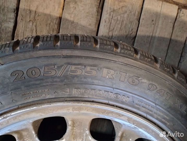 Nokian Tyres Hakkapeliitta 7 255/55 R16