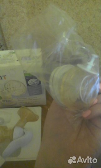 Молокоотсос medela mini electric plus + avent ручн