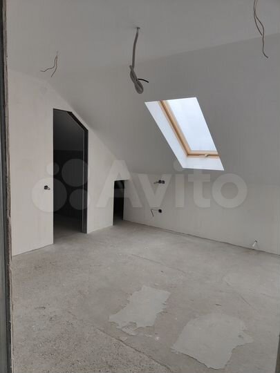 Здание, 560 м²