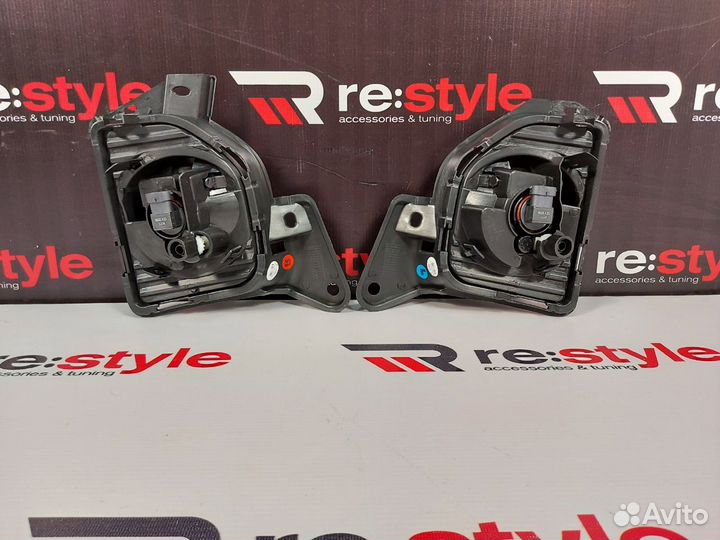 Туманки Toyota Hiace 200 3м T1649