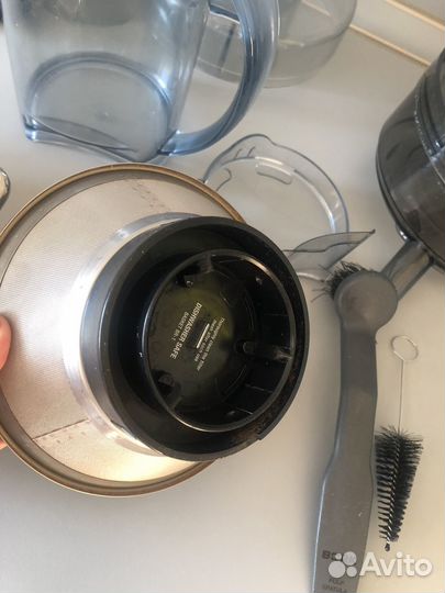 Соковыжималка bork ju cup 21095 SI