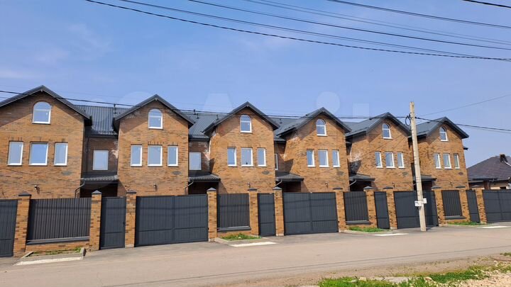 Таунхаус 190 м² на участке 6,6 сот.