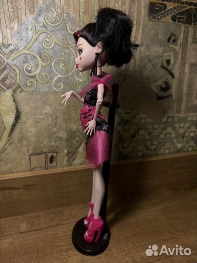 Кукла Монстер Хай - Дракулаура