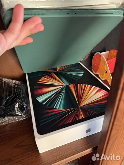 iPad pro 12.9 2021 m1 2т + sim