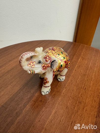 Статуэтка слон