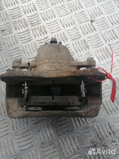 Суппорт передний левый Hyundai Solaris RB 1.6 G4FA