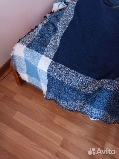 Новый, с этикеткой шерстяной платок