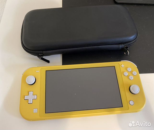 Приставка Nintendo Switch Lite