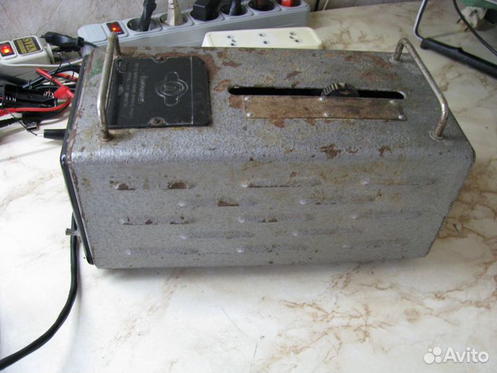 Автотрансформаторный регулятор напряжения арн-500