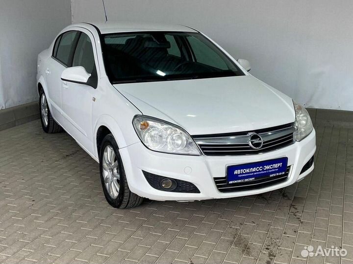 Opel Astra 1.6 МТ, 2013, 137 468 км