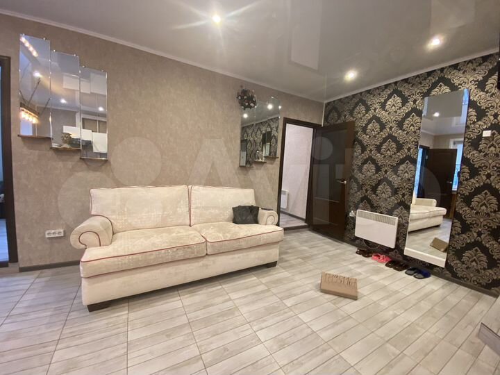 2-к. квартира, 44 м², 1/3 эт.