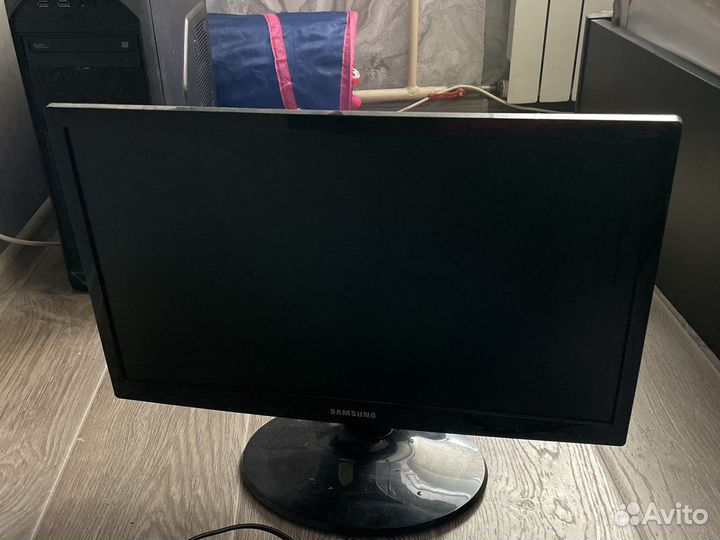 Монитор Samsung 22 дюйма