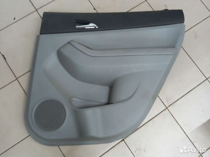 Дверная карта задняя правая Шевроле Орландо