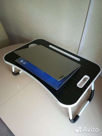 Столик для ноутбука новый
