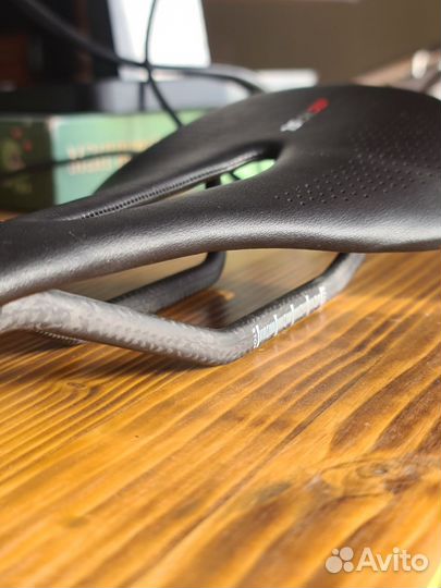 Новое ультралегкое седло карбон 120гр