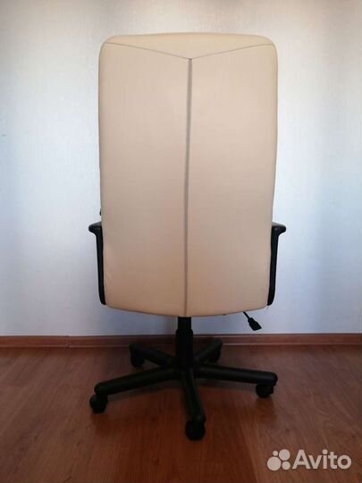 Атлант кресло новое