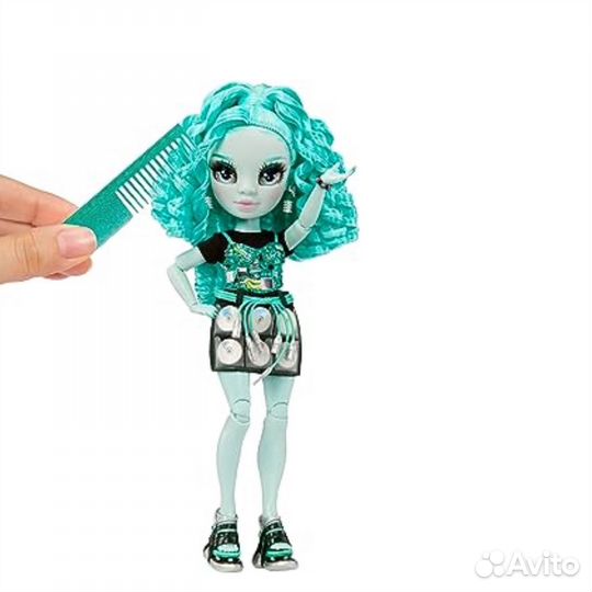 Rainbow high shadow Berrie Skies 3 series