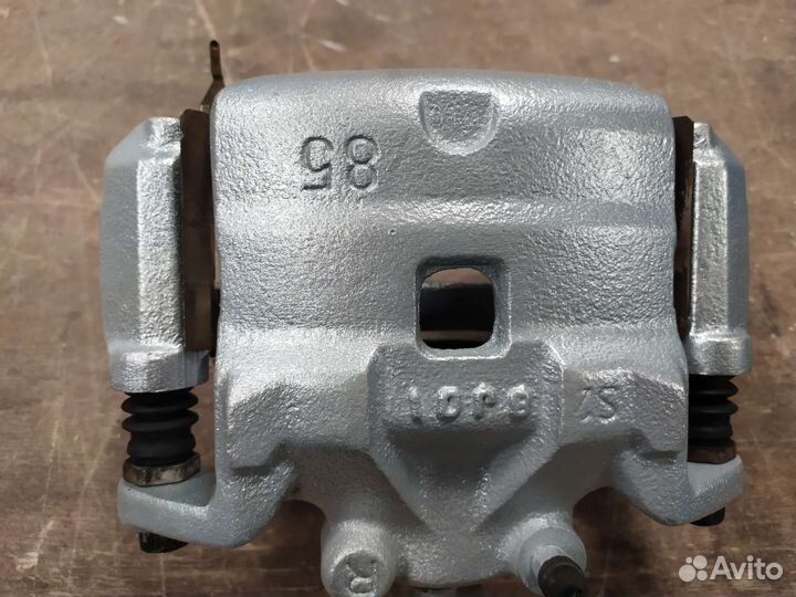 Суппорт передний правый Nissan Teana J32 ориг