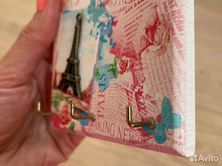Ключница настенная сувенир париж