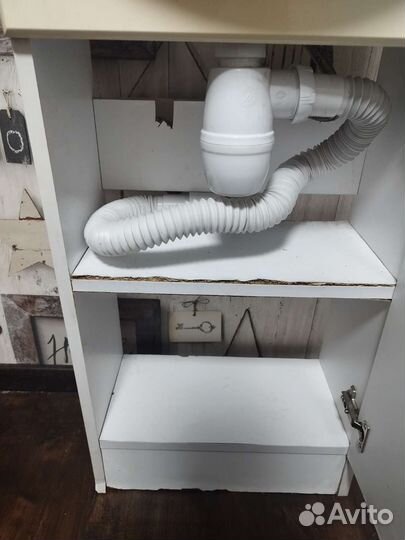 Тумбочка с раковиной бу