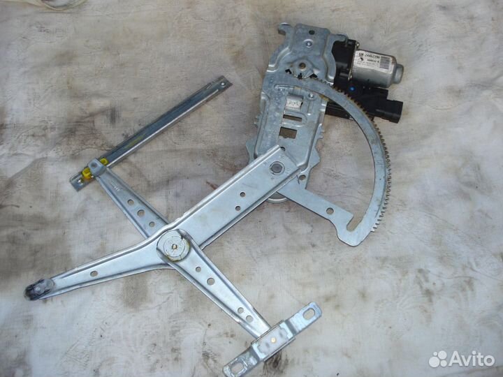 Стеклоподъемник передний Opel Combo 1.3 z13dt