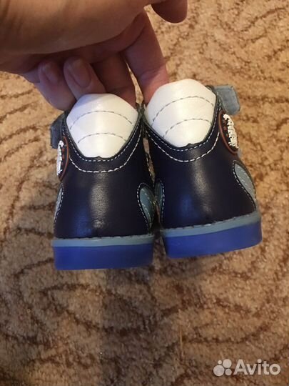 Сандали детские