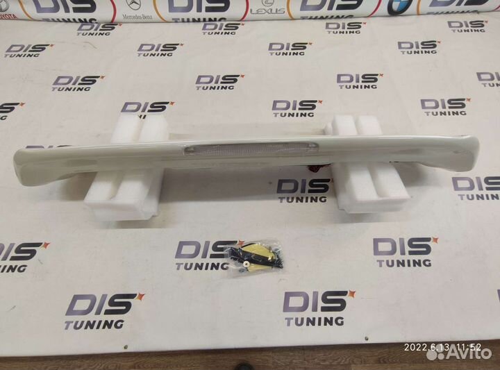 Спойлер Land Cruiser 100 White