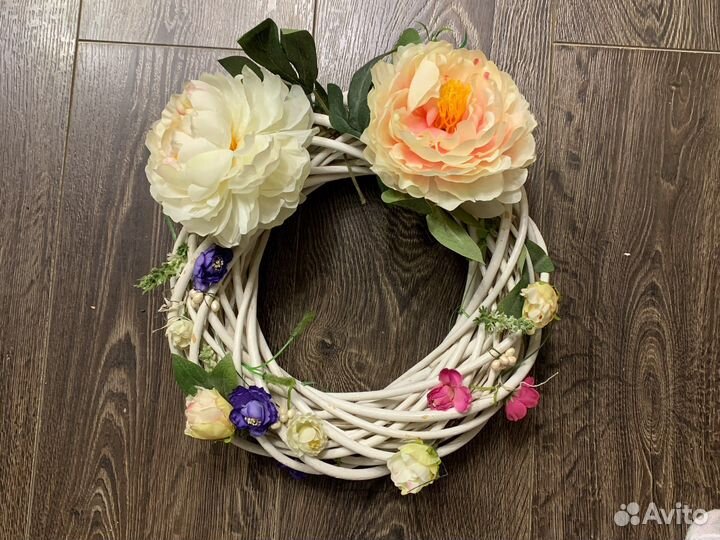 Венок декоративный