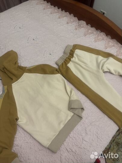 Спортивный костюм