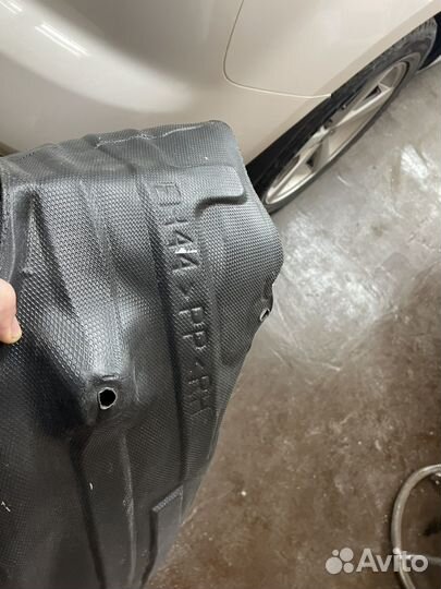 Подкрылки на mazda сх 7