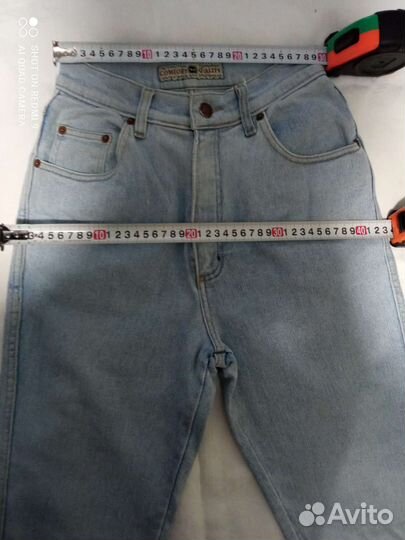 Джинсы женские