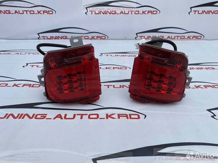 Катафоты в задний бампер Toyota LC 200 N9717