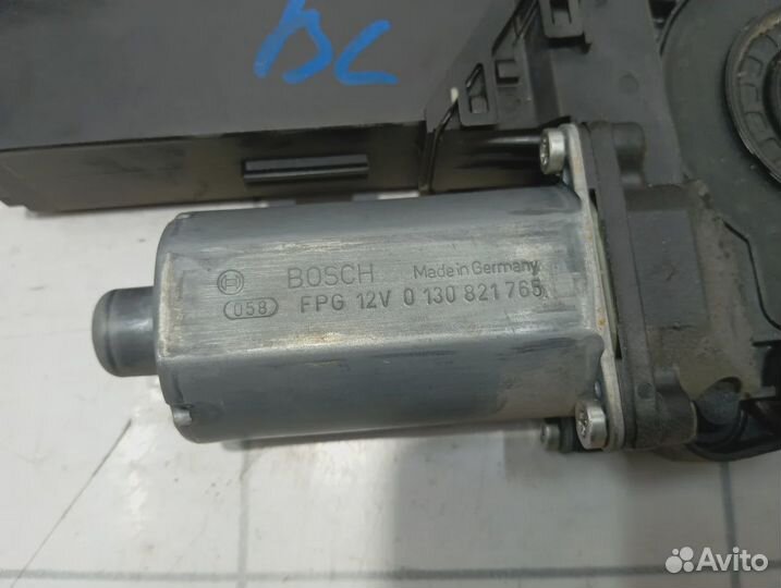 Моторчик стеклоподъемника задний левый Porsche Cayenne (9PA) 95562470301