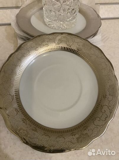 Фарфоровые блюдца, 6 шт