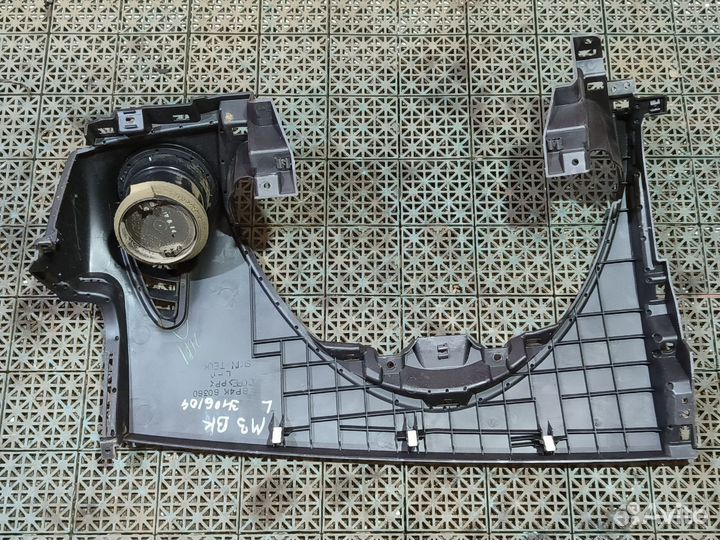 Накладка на торпедо левая Mazda 3 BK седан