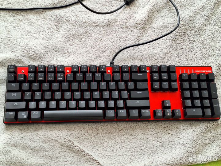 Игровая клавиатура motospeed
