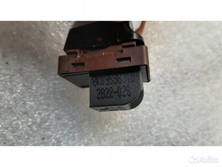 Кнопка открытия багажника audi A4 B8