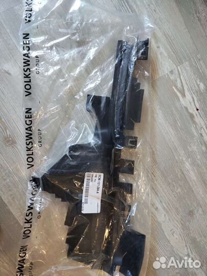 Воздушная заслонка радиатор Volkswagen teramont