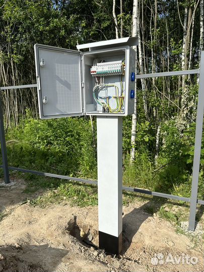 Электрик. Монтаж трубостойки и заземления