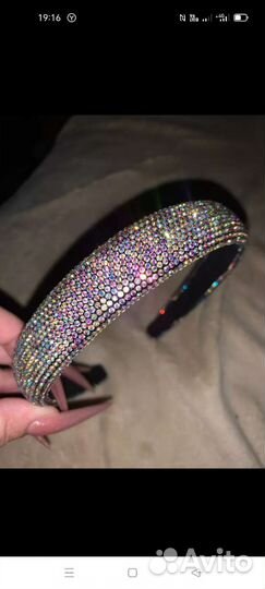 Ободок для волос со стразами