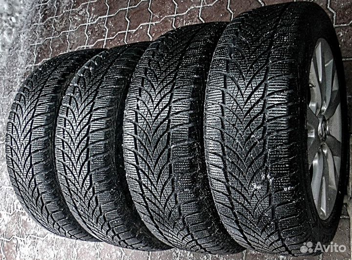 Комплект зимних колёс Mazda3. R16, 5x114,3