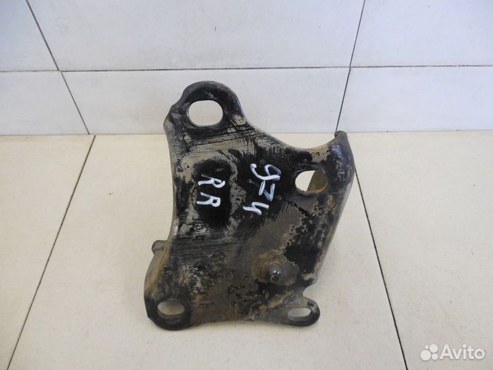Кронштейн задней балки Almera (G15) 2013