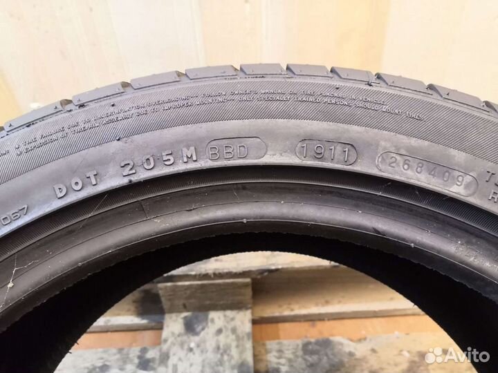 Maxxis Victra MA-Z1 Drift 215/50 R17