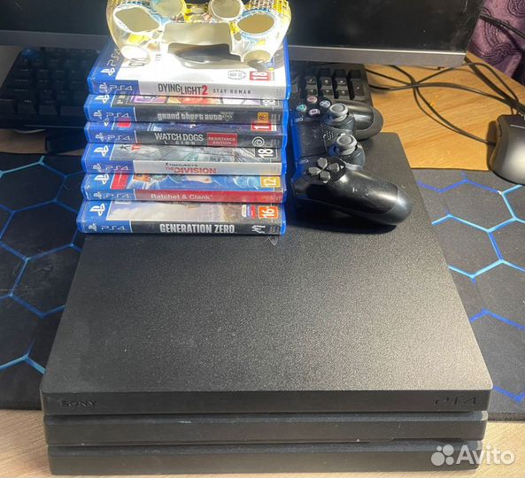 Продам PS4