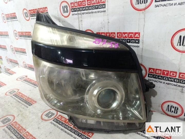 Фара правая toyota voxy