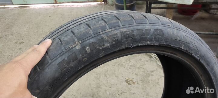 Minerva 109 245/40 R20