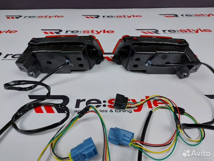 Катафоты Toyota Land Cruiser Prado 150 Красные